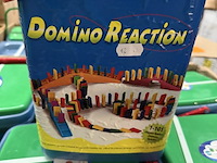 12 x domino reaction - afbeelding 1 van  1
