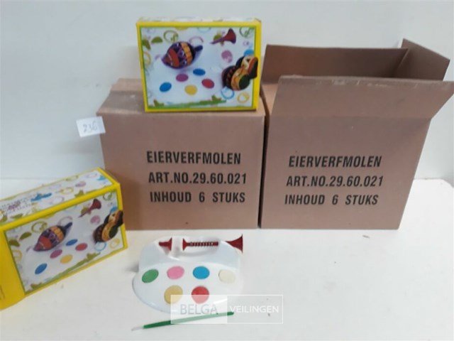 12 x ei – verfmolen met verf - afbeelding 1 van  3