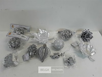 12 x hangdeco zilver / grijs mix - afbeelding 2 van  3