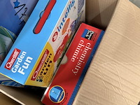 12 x speelgoed - afbeelding 3 van  3