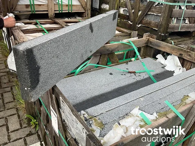 120 m boordsteen - afbeelding 1 van  4