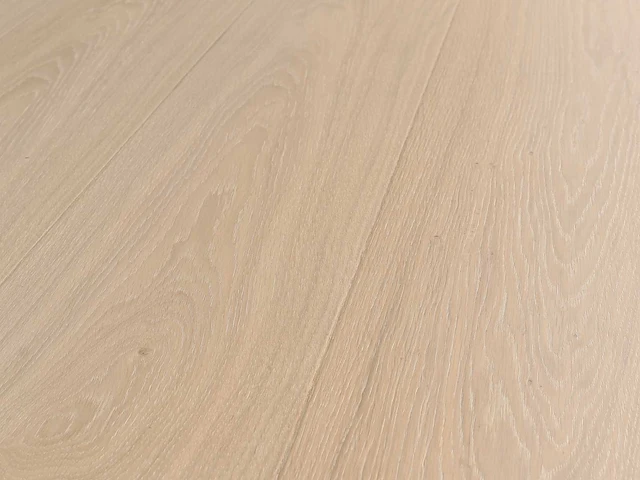 120 m2 parket eiken fineer berry alloc - 2410 x 241 x 10,1 mm - afbeelding 1 van  4