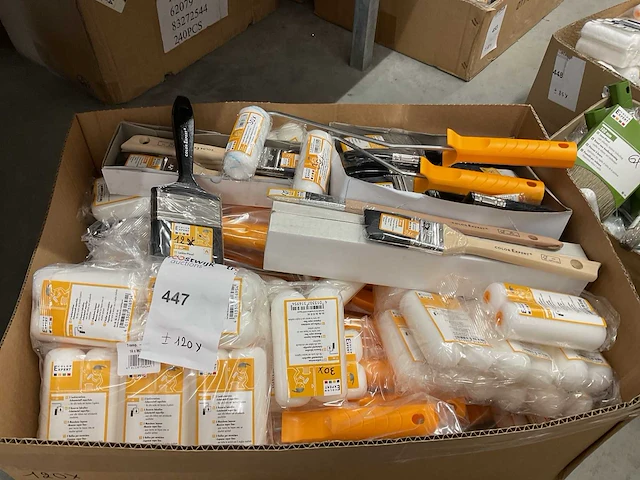 120 x schildersgereedschap voor lakverf - afbeelding 1 van  8