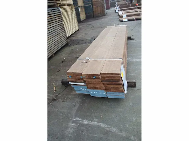 124,20 lm ayous thermo planken 21mm - afbeelding 3 van  4