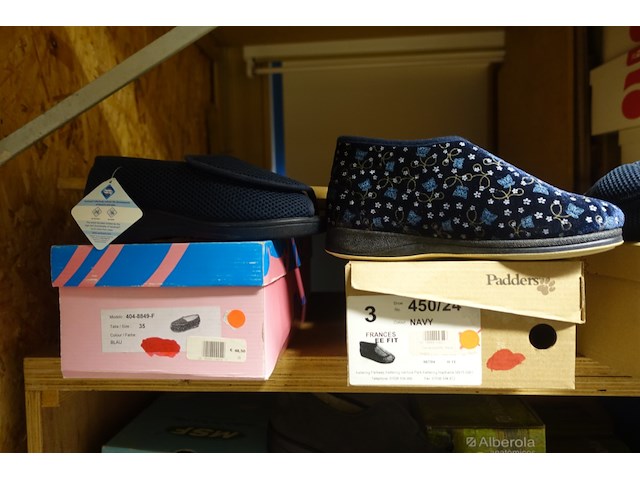 125x div damespantoffels - afbeelding 12 van  23