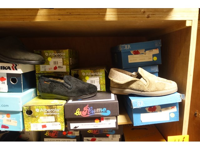 125x div damespantoffels - afbeelding 18 van  23