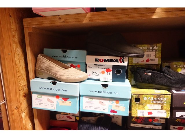 125x div damespantoffels - afbeelding 19 van  23