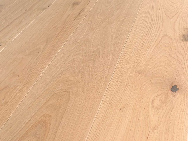 126 m2 parket eiken xl mutliplank - 1800 x 180 x 14 mm - afbeelding 1 van  4