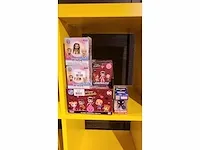 126 stuks diversen merk: marvel, funko,dc, etc - afbeelding 3 van  5