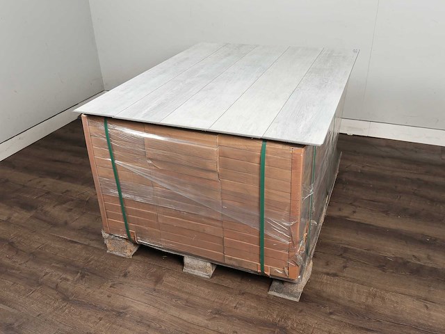 129 m2 pvc click plank met xps onderlaag - 1290 x 203 x 5,5 mm - afbeelding 4 van  4