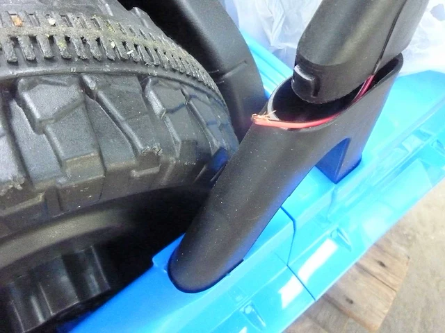 12v elektrische auto voor kinderen, met aanhanger - afbeelding 7 van  9
