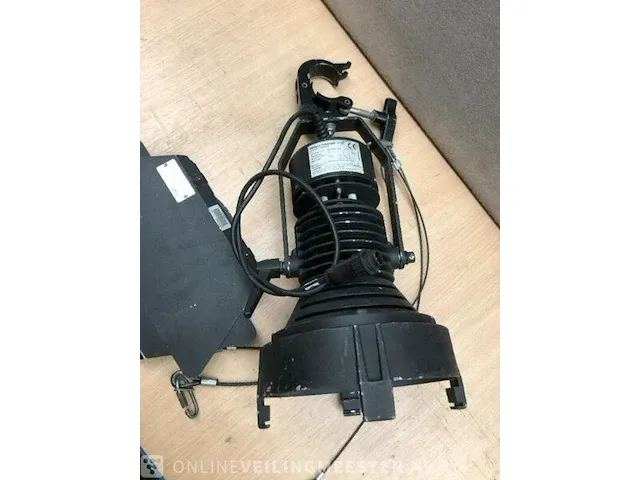 12x daylight spot mitronic, superspot hmi/msr 575w - afbeelding 15 van  15