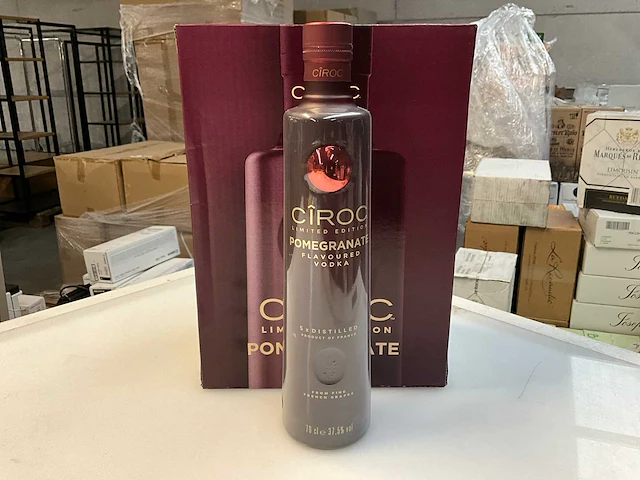 12x fles vodka ciroc pomegranate (limited edition) - afbeelding 1 van  6