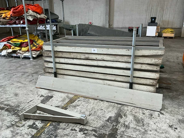 12x houten scheidingswanden - afbeelding 1 van  5
