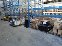 12x pallet diverse goederen - afbeelding 1 van  27