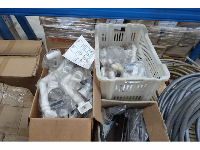 12x pallet diverse goederen - afbeelding 14 van  27