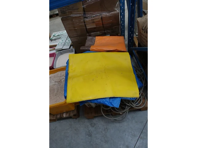 12x pallet diverse goederen - afbeelding 18 van  27