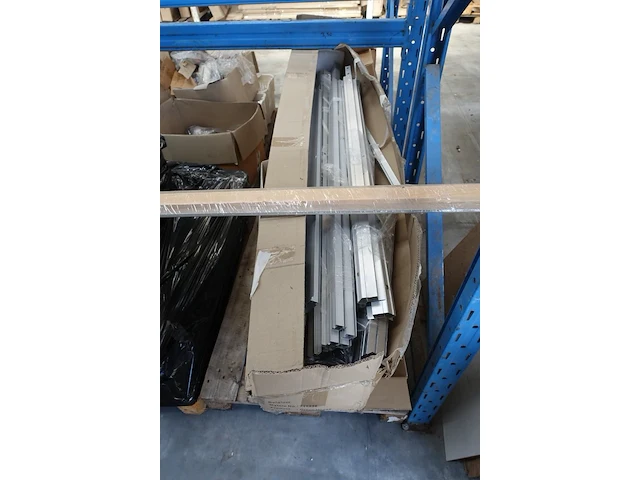 12x pallet diverse goederen - afbeelding 12 van  27