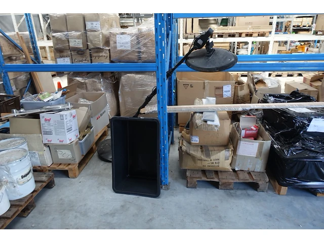 12x pallet diverse goederen - afbeelding 25 van  27