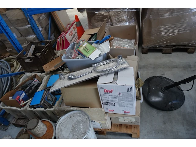 12x pallet diverse goederen - afbeelding 27 van  27