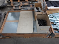 12x pallet metalen onderdelen laadpaalproductie - afbeelding 3 van  9