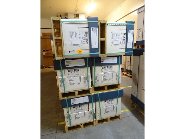 12x rol prelam eastman - afbeelding 1 van  2
