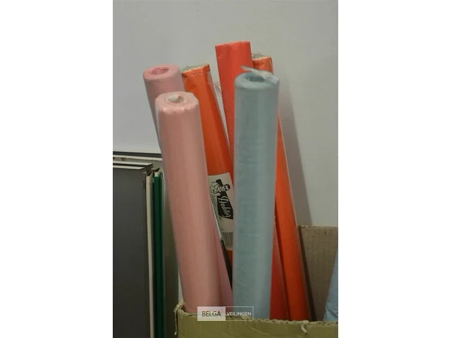 12x tafel rollen papier div kleuren 180cm breed - afbeelding 2 van  3