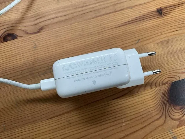 13” apple macbook pro a1708 - afbeelding 2 van  10