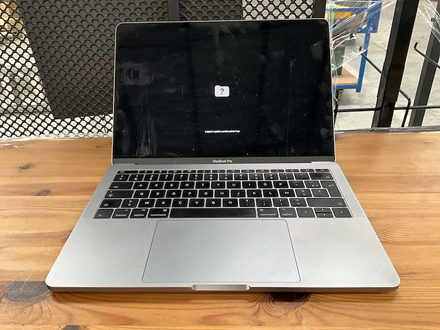 13” apple macbook pro a1708 - afbeelding 1 van  11