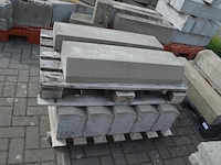 13 borduren 1 m (zonder pvc pallet) - afbeelding 2 van  5