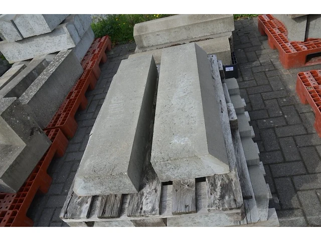 13 borduren 1 m (zonder pvc pallet) - afbeelding 3 van  5