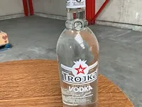 13 diverse flessen vodka - afbeelding 12 van  13