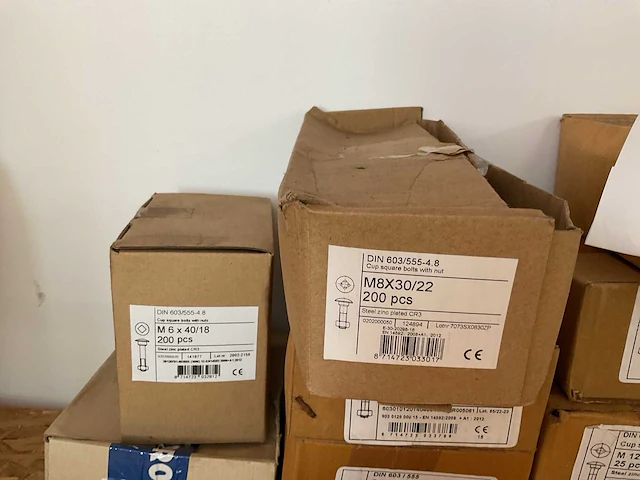 13 dozen bouten - afbeelding 5 van  6