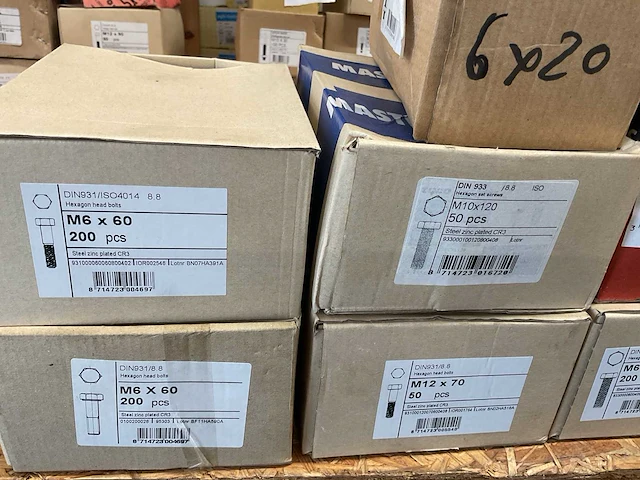 13 dozen bouten - afbeelding 2 van  6