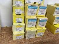 13 dozen houtbouten en houtschroeven - afbeelding 2 van  4