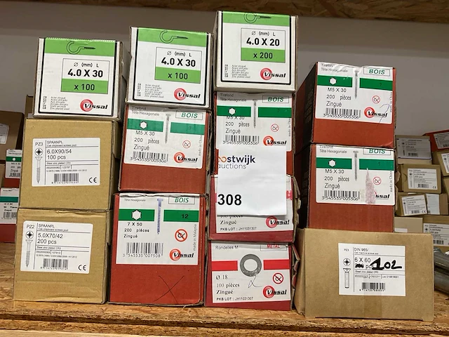 13 dozen houtbouten en schroef haken - afbeelding 1 van  5