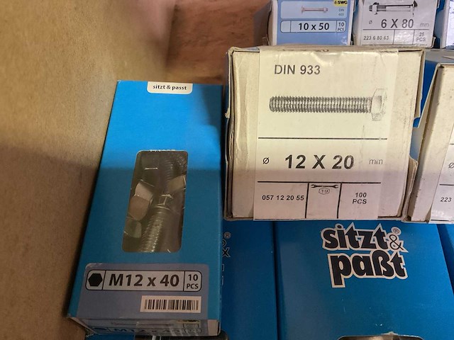 13 dozen houtbouten; houtdraadbouten - afbeelding 6 van  6