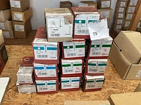 13 dozen houtbouten; houtschroeven - afbeelding 1 van  5
