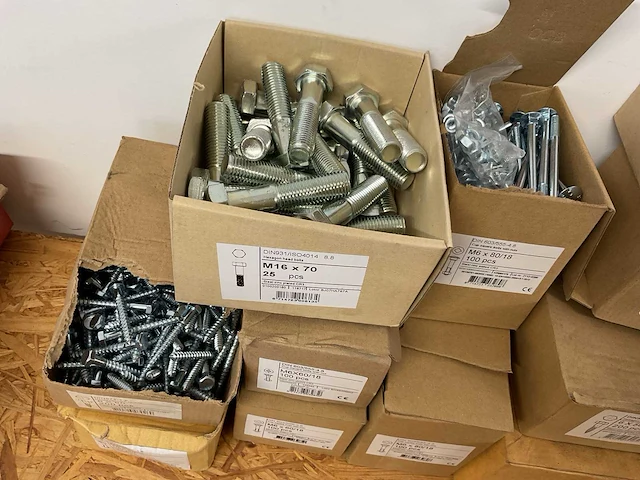 13 dozen houtbouten - afbeelding 3 van  5