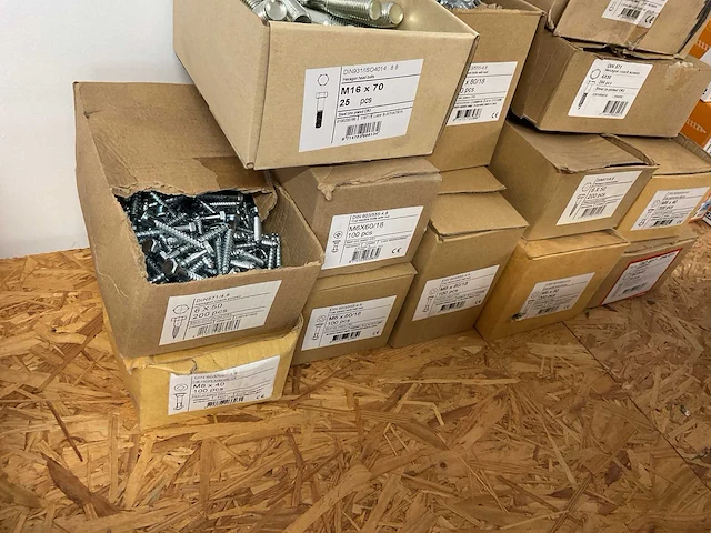13 dozen houtbouten - afbeelding 4 van  5