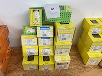 13 dozen houtschroeven - afbeelding 1 van  5