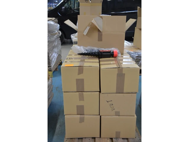 13 dozen in-ground parasolhouders - afbeelding 1 van  2