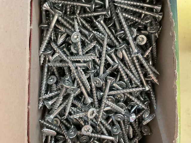 13 dozen spaanplaatschroeven - afbeelding 5 van  6