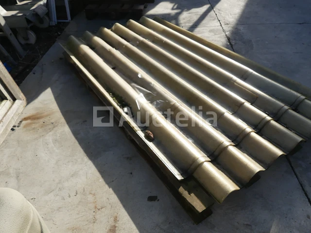 13 gegolfde panelen - afbeelding 2 van  3