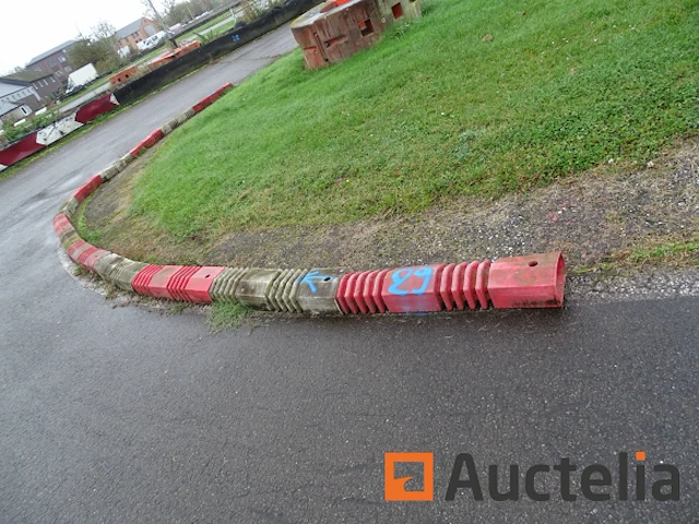 13 kunststof bouwblokken - afbeelding 4 van  8