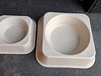 13 kunststof voederbakken - afbeelding 2 van  4