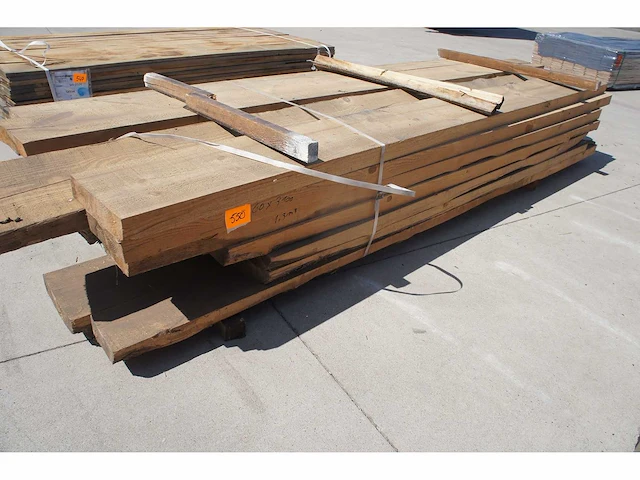 1,3 m³ dennen planken 60mm - afbeelding 1 van  4