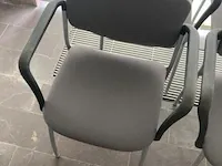 13 metalen stoelen - afbeelding 4 van  5