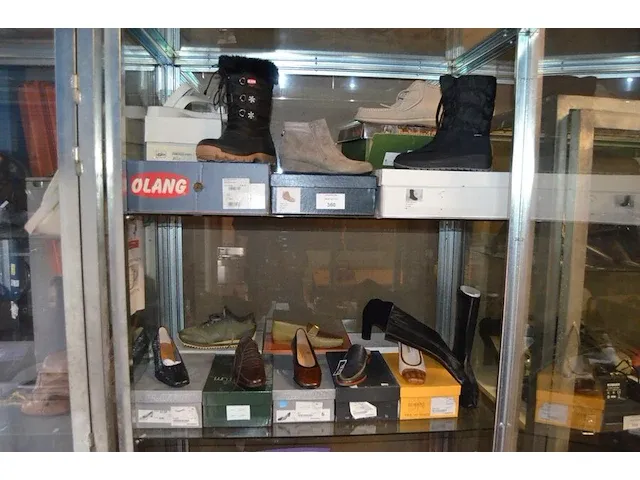 13 paar damesschoenen maat 36 en 36,5 - afbeelding 1 van  9