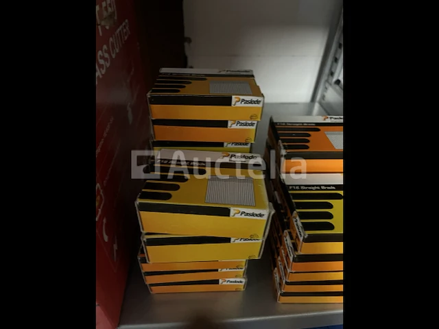 13 pakken paslode nieten - afbeelding 2 van  3